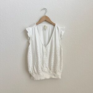 japna eyelet top